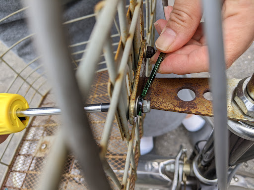 自転車　かご　交換　自分で